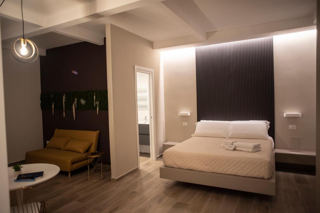 House Room Civico 56 Crotone Exterior photo